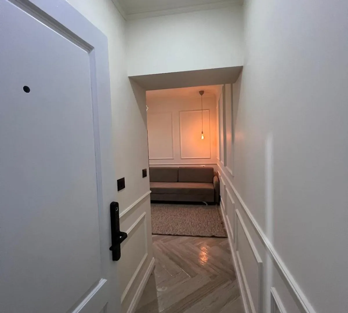 Central Apartment Myslym Shyri Tirana 0*,  Albania